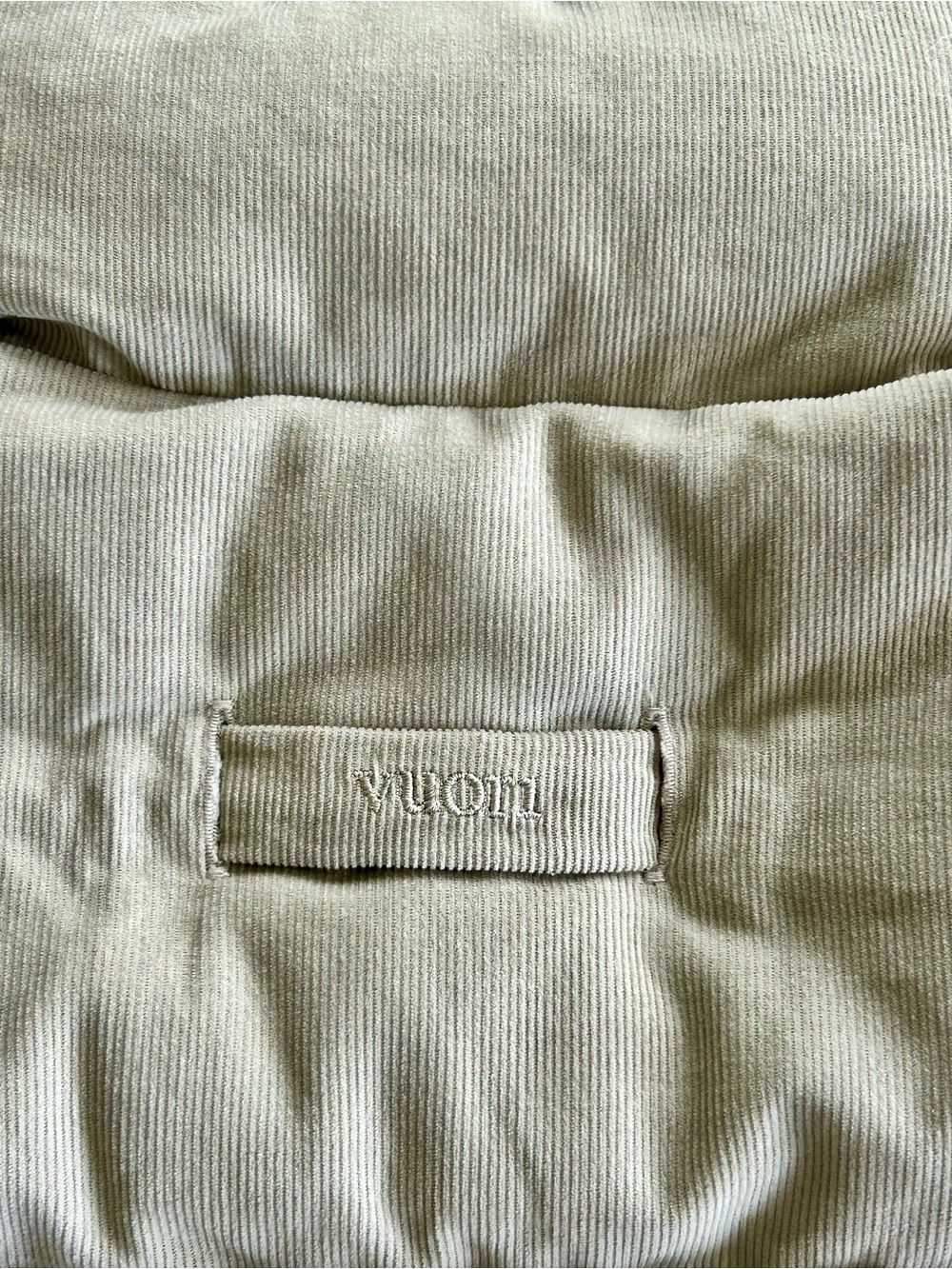 Vuori Carmel Corduroy Puffer Jacket Small S Cream Ivory RDS Down Cropped Zip Coa - Picture 8 of 11
